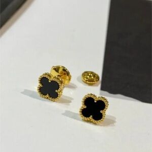 AuthenticVan Cleef & Arpels Vintage Alhambra Earrings